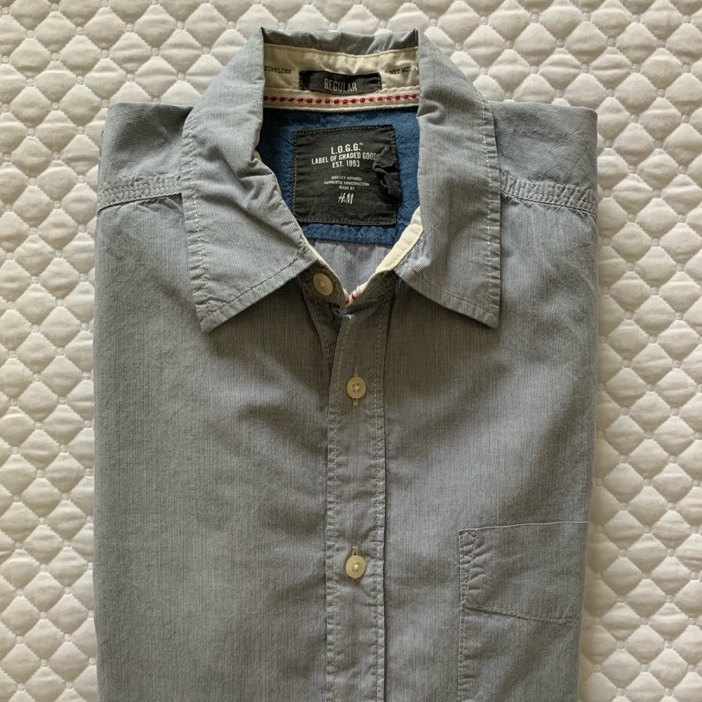 MEN’S H&M Light Blue Button Down